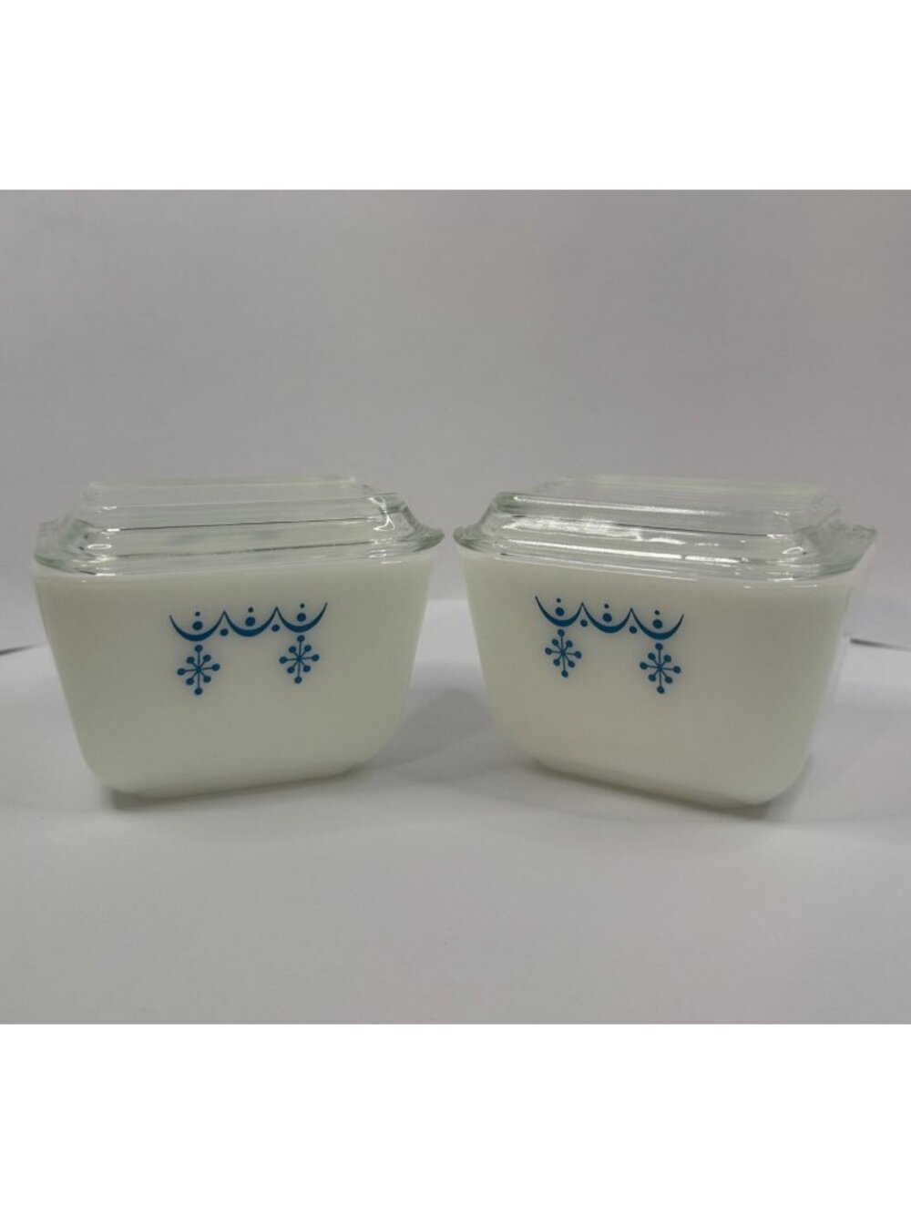 Vintage Pyrex Blue Snowflake Garland Refrigerator Dish Set with Lids, Set of 2